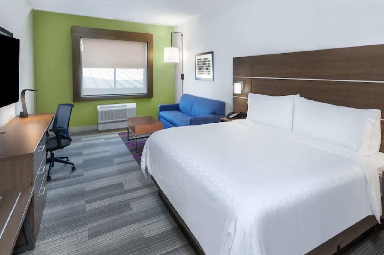 Holiday Inn Express & Suites - Denton - Sanger, An Ihg Hotel Exterior foto